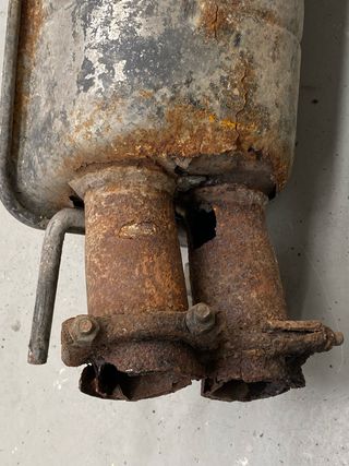 Escape trasero Opel Senator 2000 24V