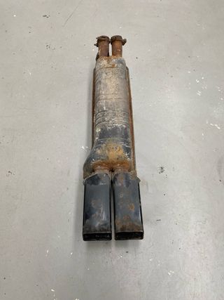 Escape trasero Opel Senator 2000 24V