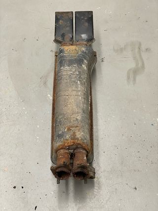 Escape trasero Opel Senator 2000 24V