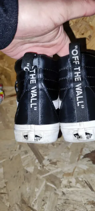 Scarpe Vans Sk8-Hi nere