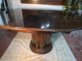 Mesa de comedor redonda clásica, extensible