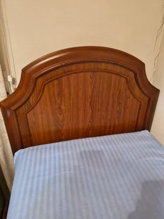 Dormitorio madera maciza