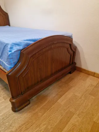 Dormitorio madera maciza