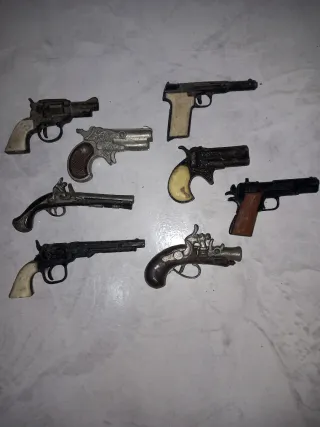 Lote 8 pistolas miniatura antiguas