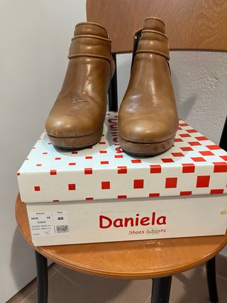 Botines Daniela Marrones Tacón Plataforma