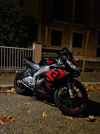 Aprilia RS4 50cc Negra y Roja