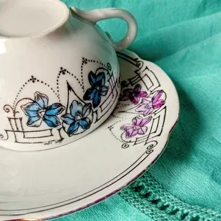 Tazza Jugendstil due manici decorata mano