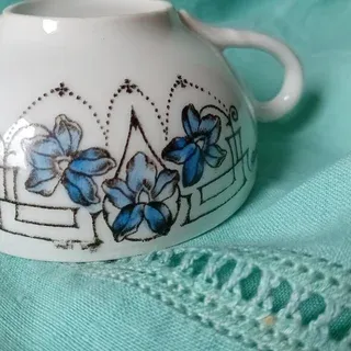 Tazza Jugendstil due manici decorata mano