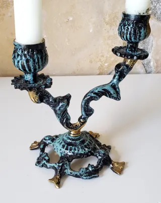 Pareja Candelabros Metal Patinado Teal y Dorado