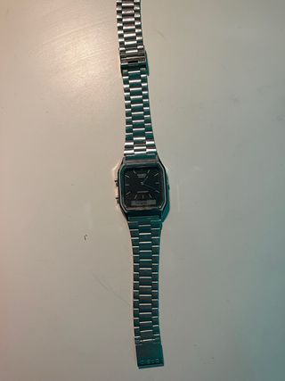 Reloj Casio AQ-230A Plata y Negro