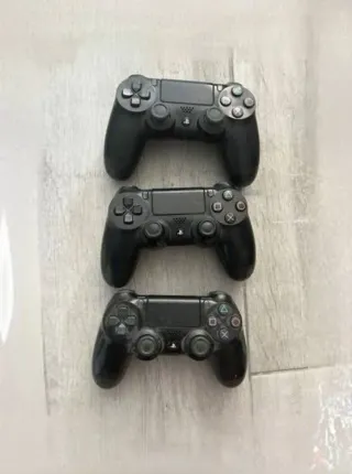 PS4 Pro 1TB + 3 Mandos + HDD Externo 2TB