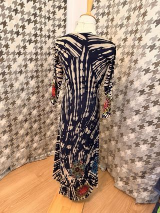 Vestido Largo Desigual Estampado