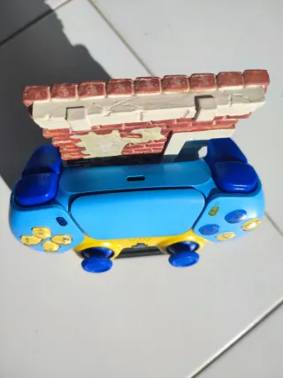 Comando PS5 Customizado Azul e Amarelo