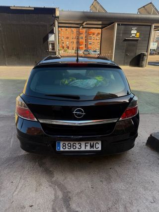 Opel Astra 2007