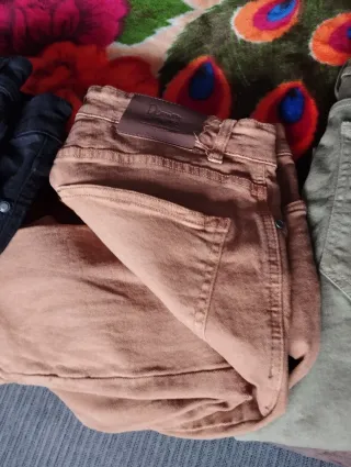 Pantalones vaqueros nuevos Talla 42