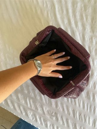 Bolso de mano estilo Bottega Veneta