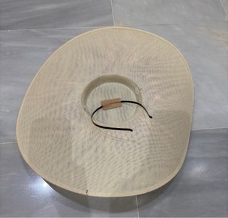 Pamela de fiesta con plumas Echa a mano