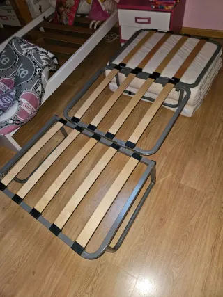 Cama Plegable tipo puff.