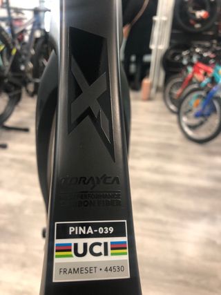 Bicicleta Pinarello X 105 Di2 12V