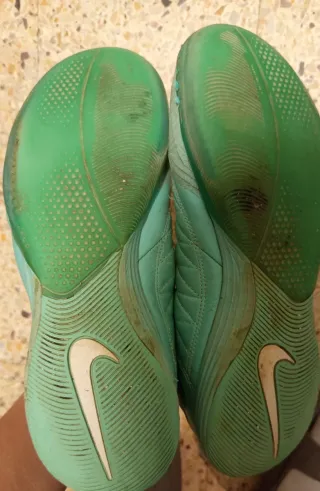 Bambas De Futbol Sala. Lunar Gato