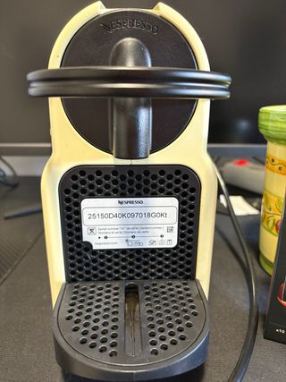 Cafetera Nespresso DeLonghi Inissia