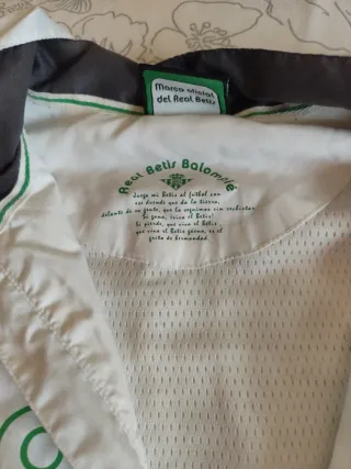 Chaqueta deportiva Real Betis