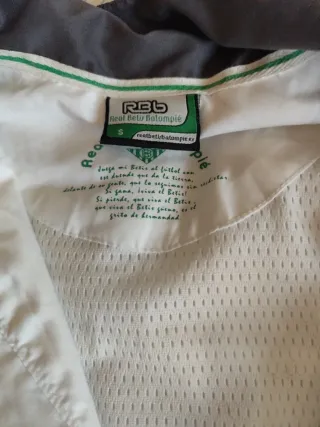 Chaqueta deportiva Real Betis