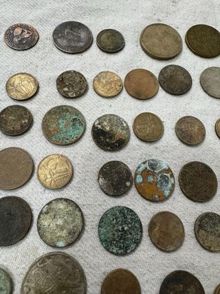 Lote 83 monedas antiguas, encontradas bajo el mar