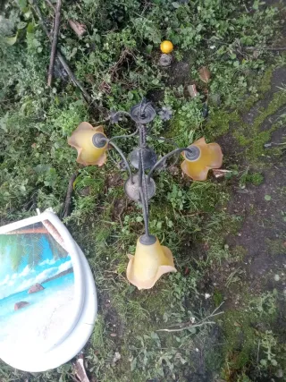 Lámpara antigua diseño floral