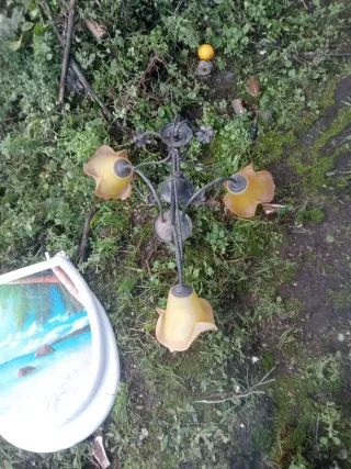 Lámpara antigua diseño floral