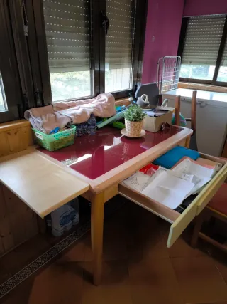 Mesa comedor extensible + 4 sillas