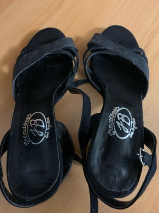 Sandalias de fiesta tacón negro