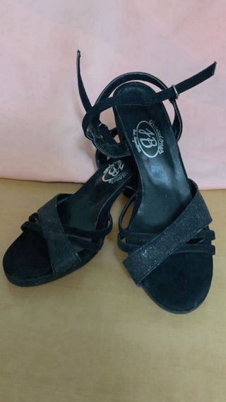 Sandalias de fiesta tacón negro