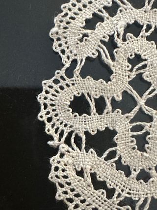 Centrini ovali tombolo fatti a mano