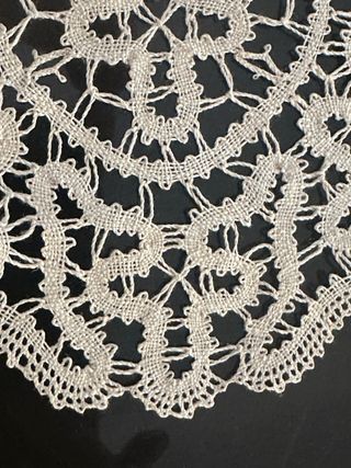 Centrini ovali tombolo fatti a mano