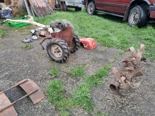 Motocultor antiguo, alemania del este