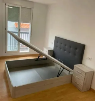 Canapés,colchones,somieres,base,cabezales,mesitas