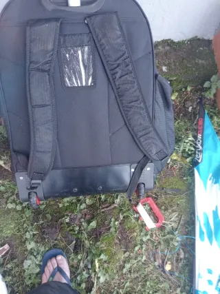 Mochila de viaje CCM negra
