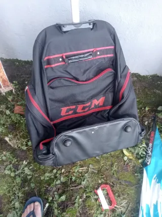 Mochila de viaje CCM negra