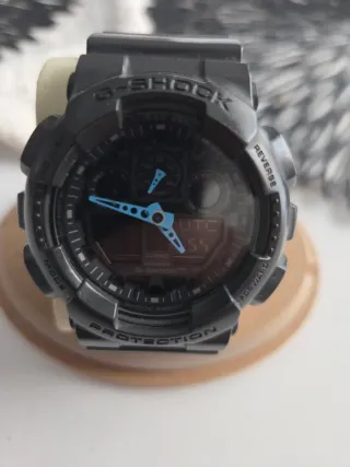 Reloj Casio G-SHOCK Negro. Manecillas en contraste