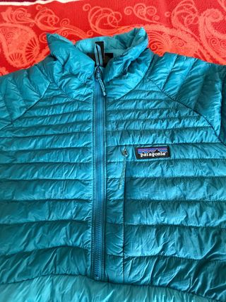 Sudadera Patagonia modelo AlpLight Down