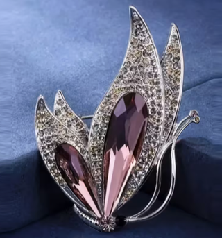 Spilla farfalla con cristalli rosa e argento