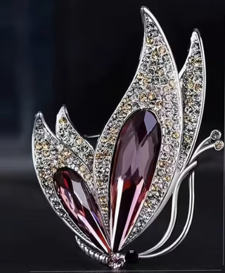 Spilla farfalla con cristalli rosa e argento