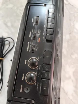 Radio Cassette Sharp de 1983