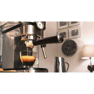 Cafetera espresso Cecotec Cafelizzia 790