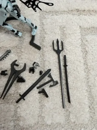 Action figure robot azzurro ali farfalla