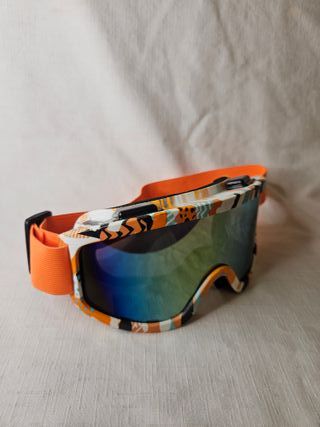 Gafas de esquí con diseño colorido