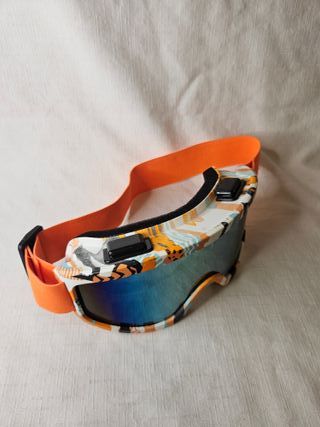 Gafas de esquí con diseño colorido