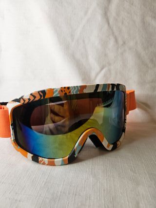 Gafas de esquí con diseño colorido