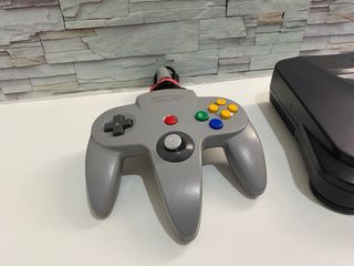 Nintendo 64 Consola Negra y Gris